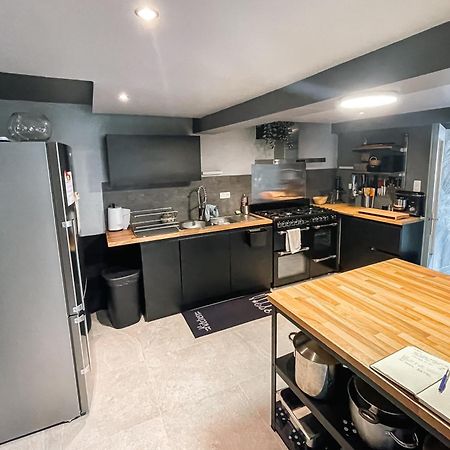 Le Petit Broux Bed & Breakfast Айвейл Екстериор снимка