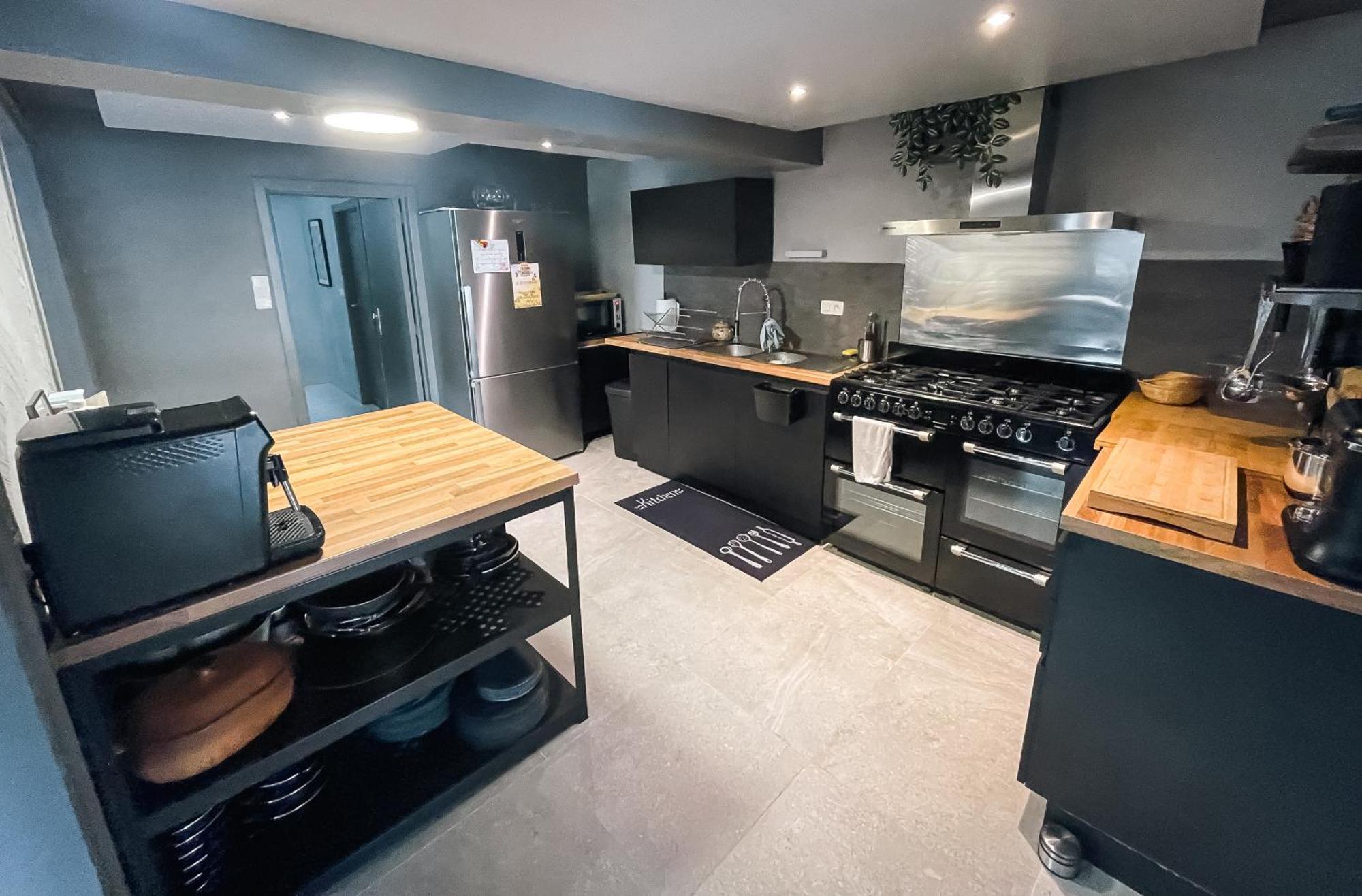 Le Petit Broux Bed & Breakfast Айвейл Екстериор снимка